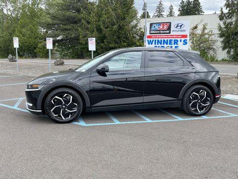 Certified 2024 Hyundai Ioniq 5 SEL RWD image 2