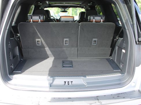 Used 2024 Lincoln Navigator Reserve AWD/4WD image 14