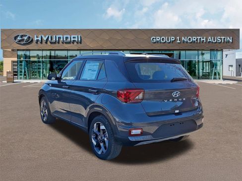 New 2026 Hyundai Venue SEL FWD image 5