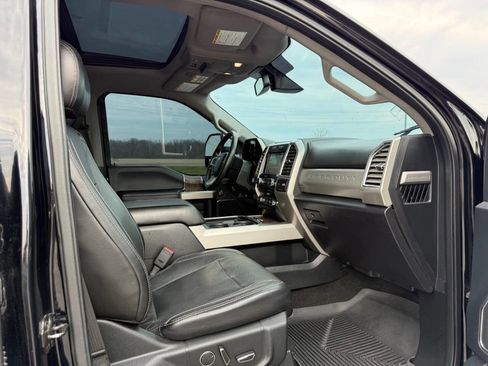 Used 2017 Ford F250 Lariat w/ Lariat Ultimate Package image 15