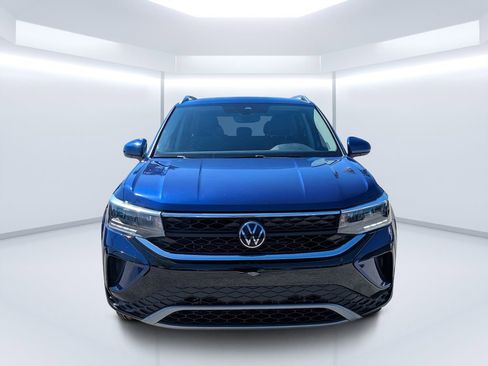 Used 2023 Volkswagen Taos SE image 8