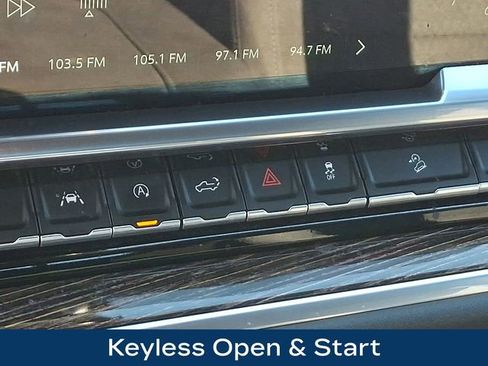 Used 2023 GMC Sierra 1500 Elevation w/ Preferred Package image 28