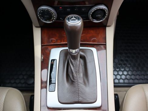 Used 2011 Mercedes-Benz C 300 4MATIC Sedan image 36