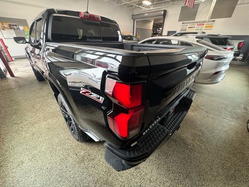 Used 2024 Chevrolet Colorado Z71 w/ Z71 Convenience Package 2 image 7