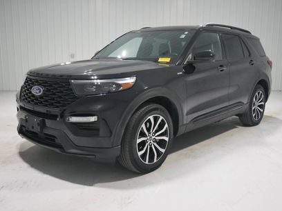 Certified 2022 Ford Explorer ST-Line w/ Class IV Trailer Tow Package