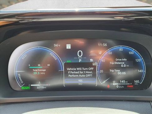 Certified 2025 Toyota Crown Signia AWD/4WD image 10