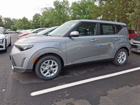 New 2025 Kia Soul LX w/ LX Technology Package image 4