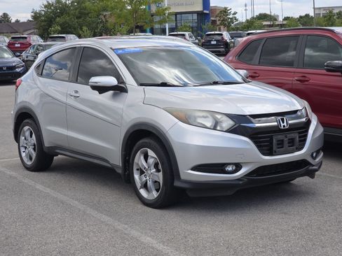 Used 2016 Honda HR-V EX-L image 2