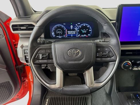 Used 2024 Toyota Tacoma TRD Off-Road AWD/4WD image 12