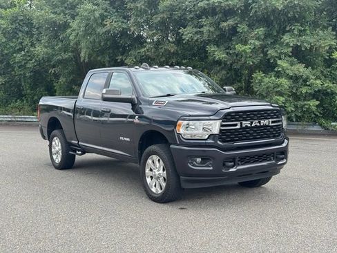 Used 2022 RAM 2500 Big Horn w/ Level A Equipment Group AWD/4WD image 9