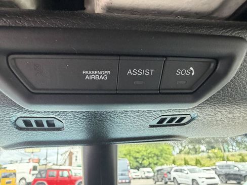 Used 2019 Jeep Wrangler Unlimited Sahara w/ Uconnect 4C Nav & Sound Group AWD/4WD image 54