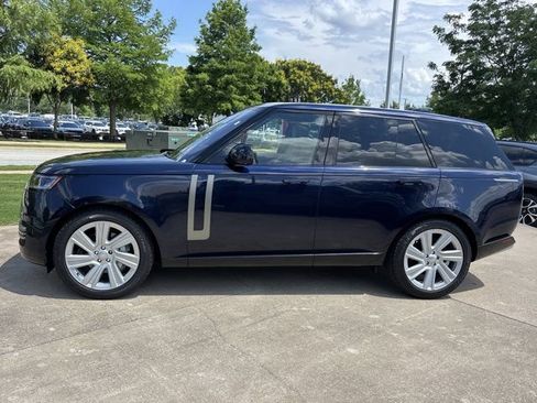 Used 2023 Land Rover Range Rover SE AWD/4WD image 11