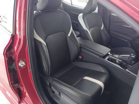 Used 2025 Toyota Camry SE FWD image 27