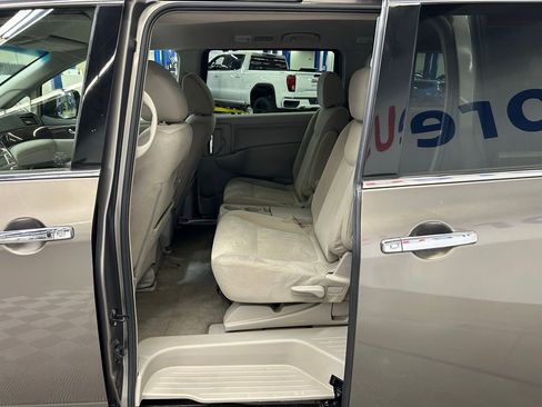 Used 2016 Nissan Quest SV FWD image 15