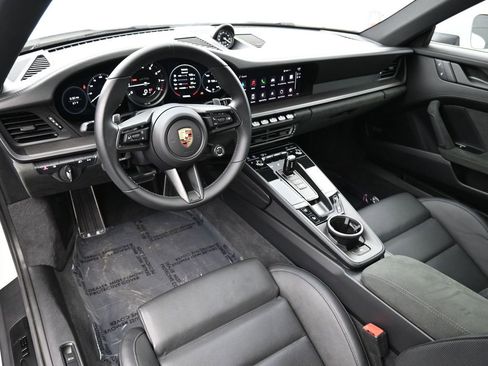 Used 2024 Porsche 911 Carrera GTS image 5