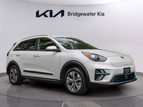 Certified 2019 Kia Niro EX w/ Cold Weather Package 2.0 FWD image 1