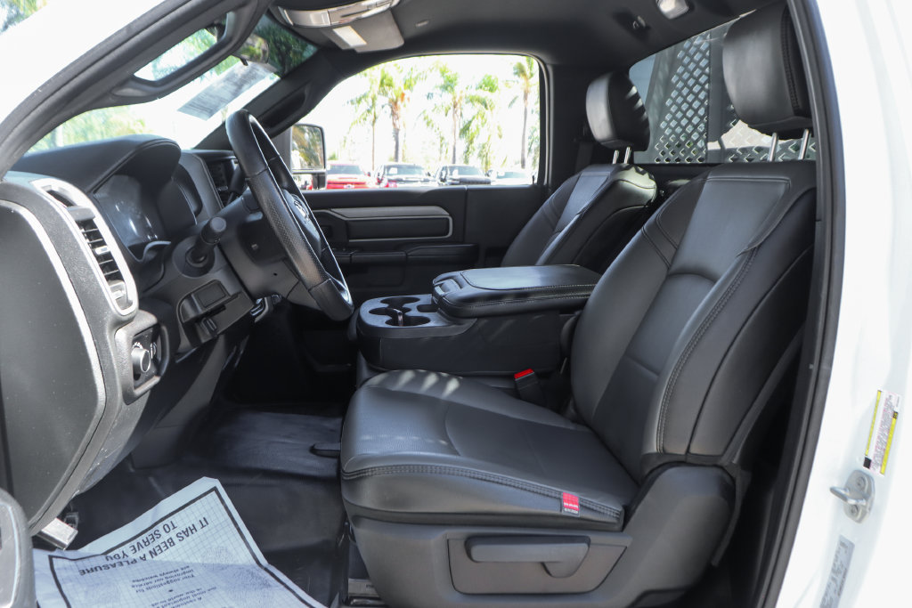 Used 2024 RAM 3500 Tradesman RWD image 17