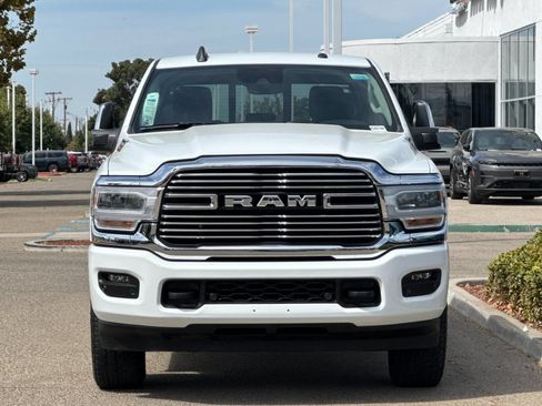 Used 2024 RAM 2500 Laramie w/ Safety Group AWD/4WD image 9