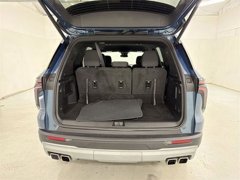Certified 2025 Chevrolet Traverse LT image 15