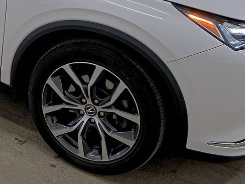 Used 2023 Acura MDX SH-AWD w/ Technology Package image 9