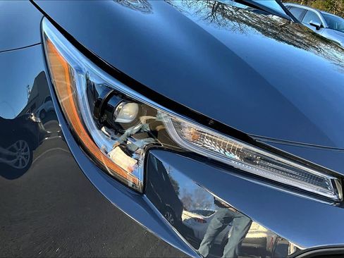 Used 2025 Toyota Corolla LE image 25