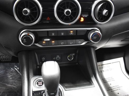 Used 2025 Nissan Sentra S image 18