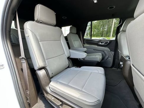 Used 2024 GMC Yukon SLT RWD image 26