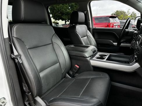 Used 2018 Chevrolet Silverado 1500 LTZ Z71 w/ LTZ Plus Package AWD/4WD image 29