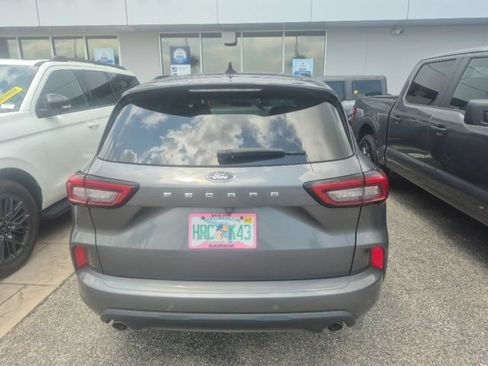 Used 2023 Ford Escape ST-Line w/ Tech Pack #1 FWD image 4