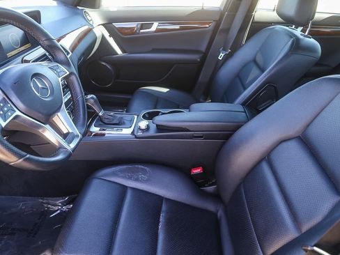Used 2012 Mercedes-Benz C 250 Sedan image 3
