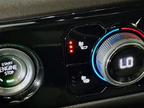 Used 2024 Chevrolet Silverado 1500 LT w/ Protection Package RWD image 12