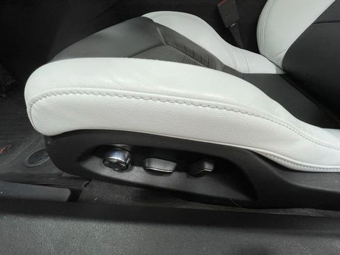 Used 2025 Chevrolet Corvette E-Ray AWD/4WD image 21