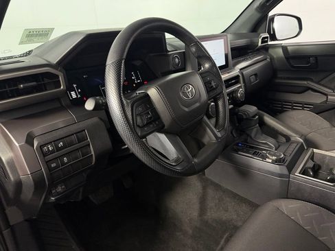 Used 2026 Toyota Tacoma SR5 AWD/4WD image 19