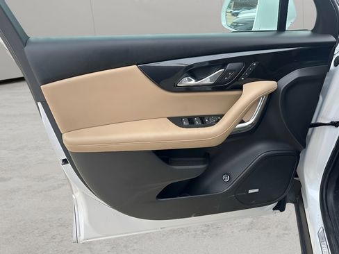 Used 2020 Chevrolet Blazer Premier w/ Driver Confidence II Package image 9