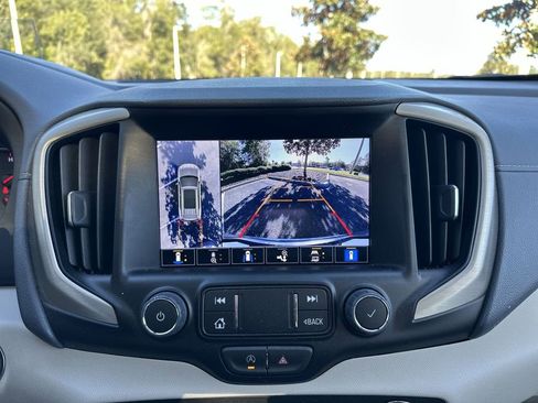 Used 2024 GMC Terrain Denali w/ Denali Premium Package image 21