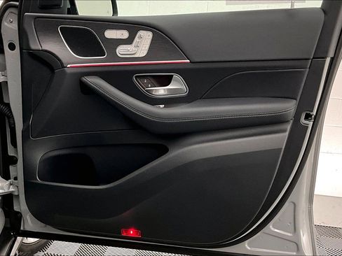 Used 2026 Mercedes-Benz GLE 450 4MATIC image 25