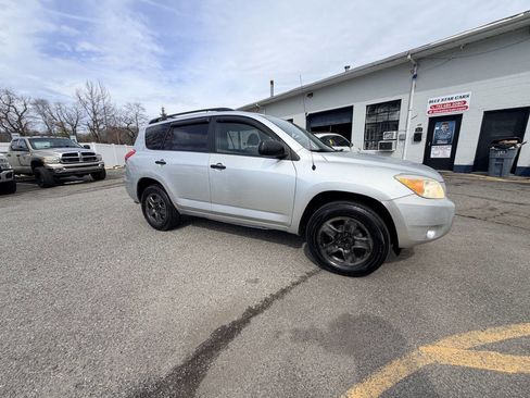 Used 2007 Toyota RAV4 Base 4dr SUV 4WD I4 image 7