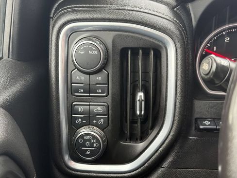 Used 2021 Chevrolet Silverado 1500 LTZ w/ LTZ Premium Package AWD/4WD image 18