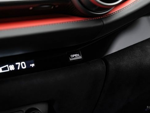 Used 2019 Ferrari 812 Superfast RWD image 87