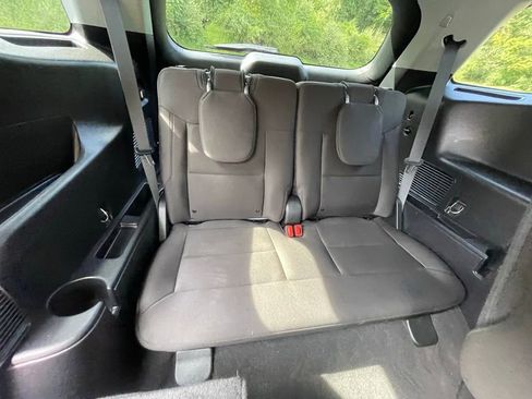 Used 2022 Ford Explorer XLT image 16