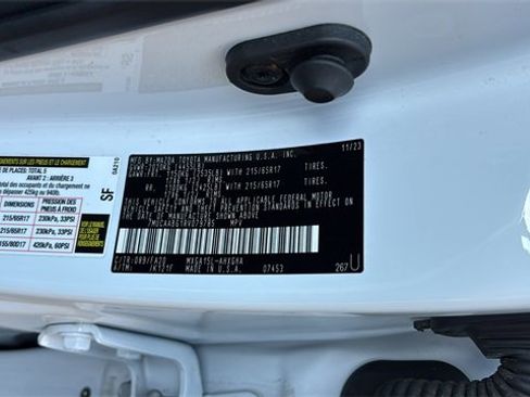 Used 2024 Toyota Corolla Cross LE image 32