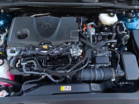 Used 2025 Toyota Camry SE FWD image 22