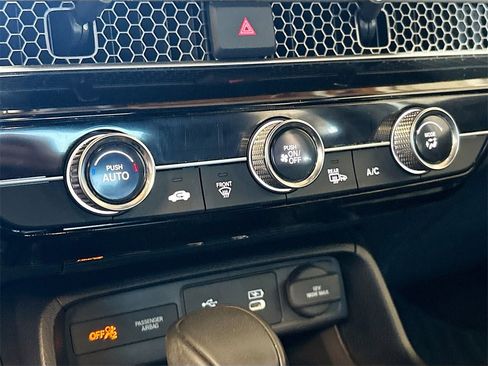 Used 2025 Honda Civic Sport image 15