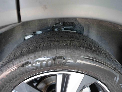 Used 2023 Nissan Rogue SL w/ SL Premium Package image 31