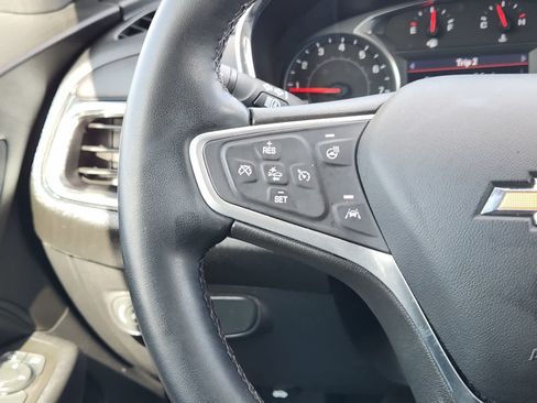 Used 2023 Chevrolet Equinox LT AWD/4WD image 25