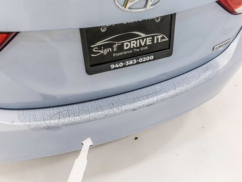 Used 2012 Hyundai Elantra Limited w/ Technology Pkg 5 FWD image 40