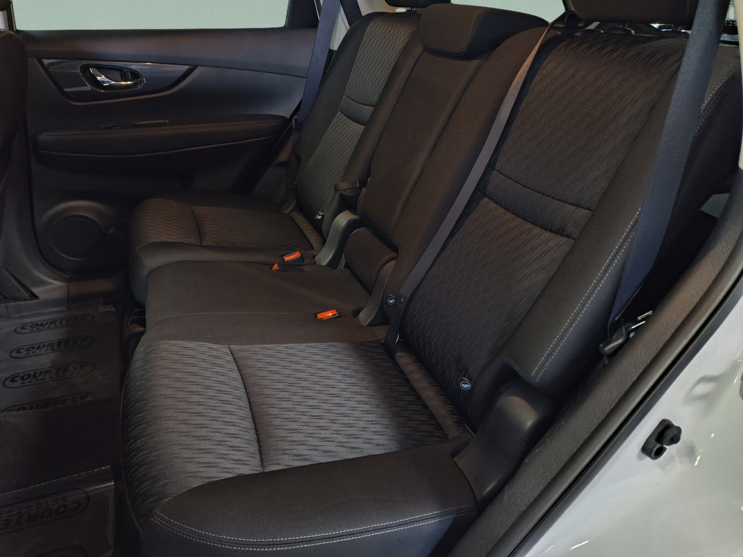 Certified 2020 Nissan Rogue SV FWD image 17