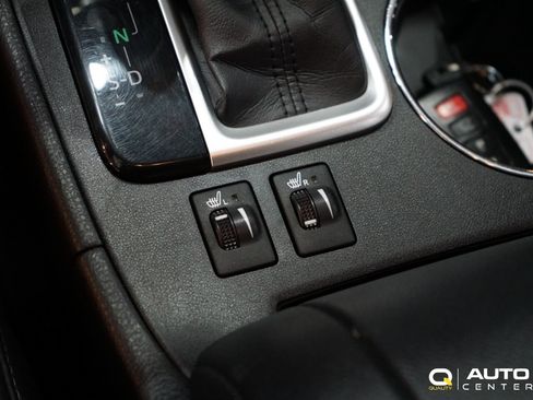 Used 2018 Toyota Highlander XLE image 30