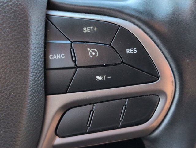 Certified 2021 Jeep Cherokee Latitude Plus w/ Sun & Sound Group FWD image 22