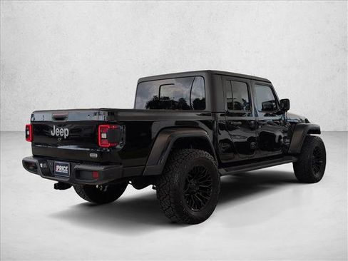 Used 2020 Jeep Gladiator Overland AWD/4WD image 5